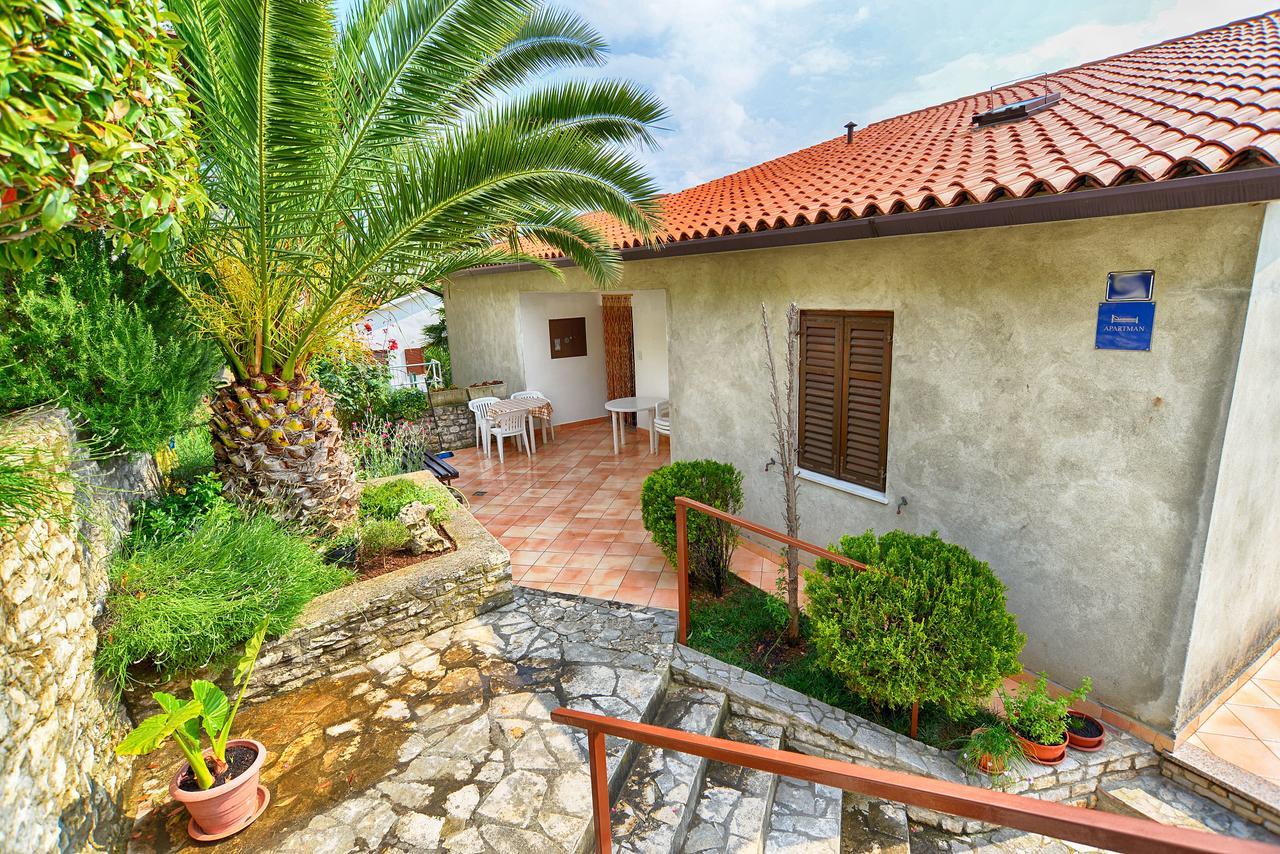 Apartment Bruna 653 Rabac Eksteriør billede